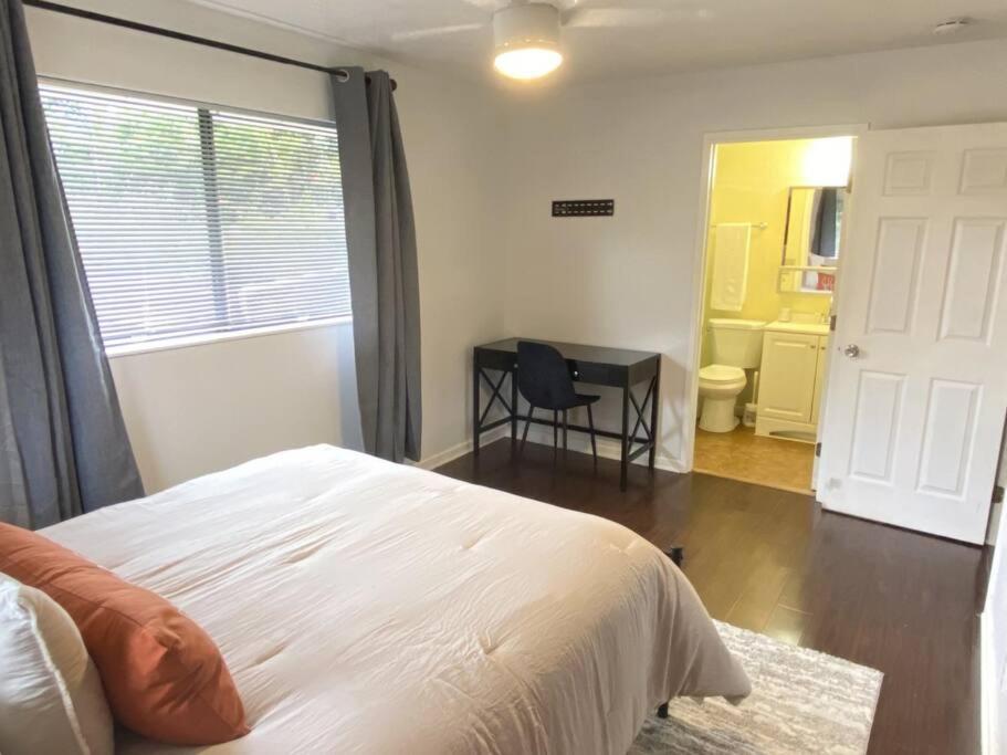 Peaceful, Private Master Bedroom With Own Bath Near Hilo, With Ac! Keaau Kültér fotó