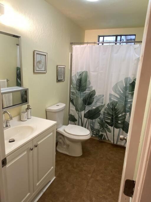 Peaceful, Private Master Bedroom With Own Bath Near Hilo, With Ac! Keaau Kültér fotó