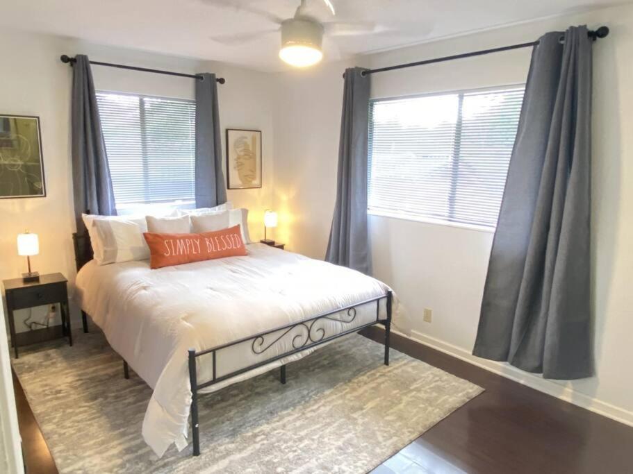 Peaceful, Private Master Bedroom With Own Bath Near Hilo, With Ac! Keaau Kültér fotó